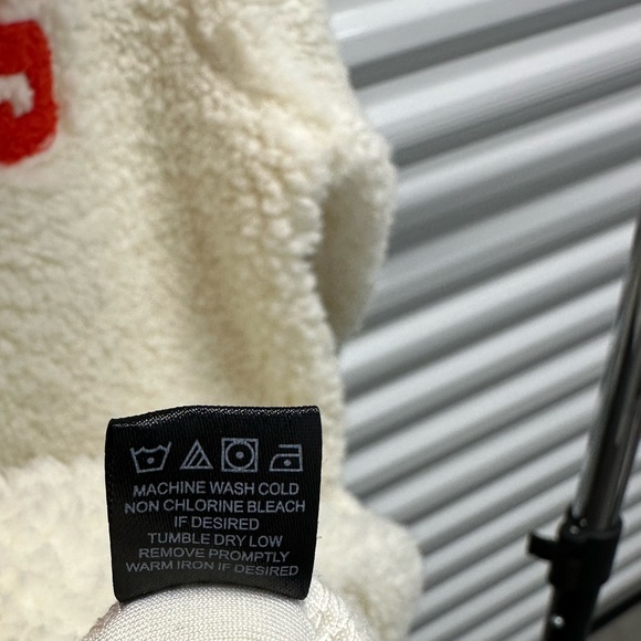 Cleveland Browns Sherpa zip up jacket - Picture 3 of 5